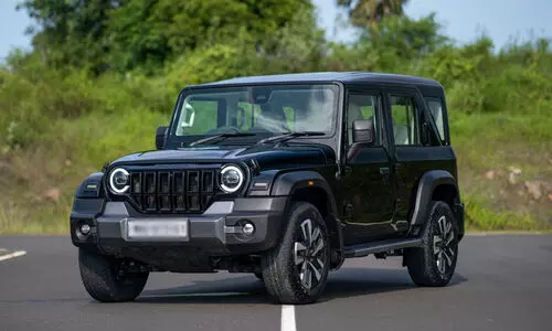 മഹീന്ദ്ര ഥാർ റോക്സ്; ആകർഷകമായ ഓഫറിൽ ഇപ്പോൾ സ്വന്തമാക്കാം...