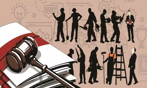 ഒരുവർഷ കരാർ തൊഴിലാളികൾക്കും ഗ്രാറ്റുവിറ്റി;  രാജ്യത്ത് പുതിയ തൊഴിൽ കോഡുകൾ പ്രാബല്യത്തിൽ, പ്രതിഷേധത്തിന് ആഹ്വാനം ചെയ്ത് തൊഴിലാളി സംഘടനകൾ