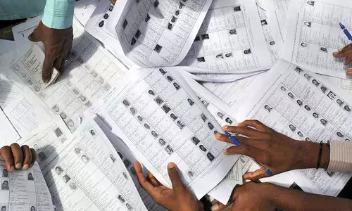 എസ്​.ഐ.ആർ: വിദേശത്ത്​ ജനിച്ചവർക്ക്​ പേര് ചേർക്കാനാവുന്നില്ലെന്ന്; പ്രശ്‌നം പരിഹരിക്കാമെന്ന് കമീഷൻ