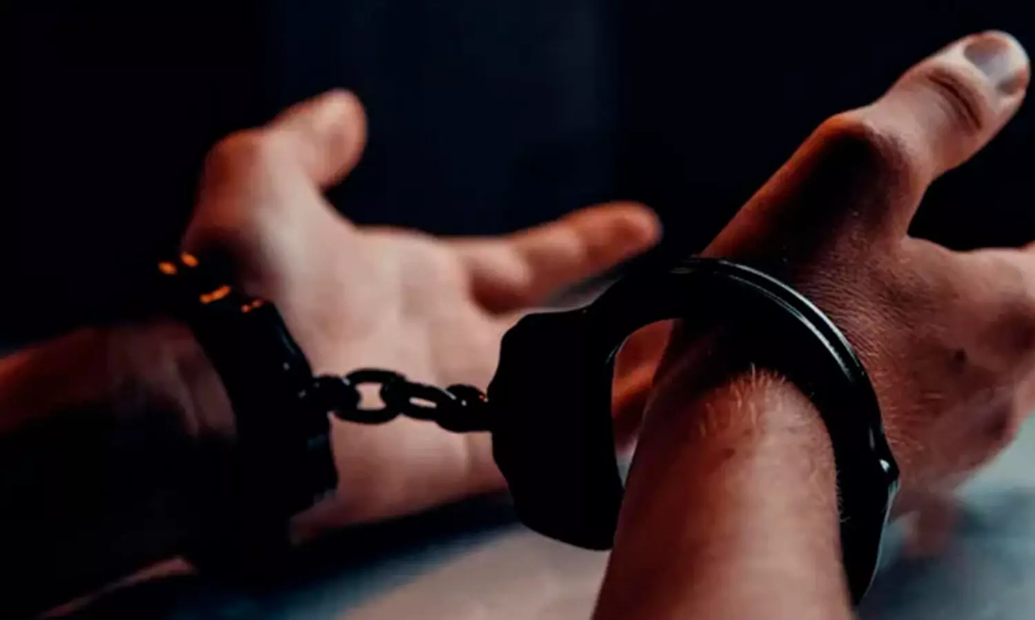 ബംഗ്ലാദേശിൽ നിന്ന് കുടിയേറ്റക്കാരെ കടത്തി അനാശാസ്യത്തിനുപയോഗിക്കുന്ന റാക്കറ്റി​ലെ മുഖ്യ കണ്ണി പിടിയിൽ