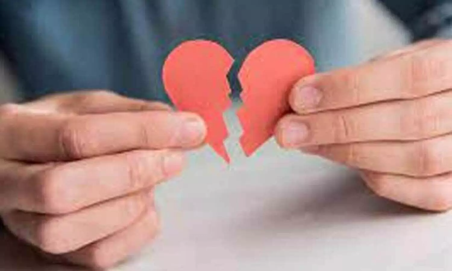 ഹൃദയം തകരുന്ന പോലെ വേദന; എന്താണ് ബ്രോക്കൺ ഹാർട്ട് സിൻഡ്രോം‍?