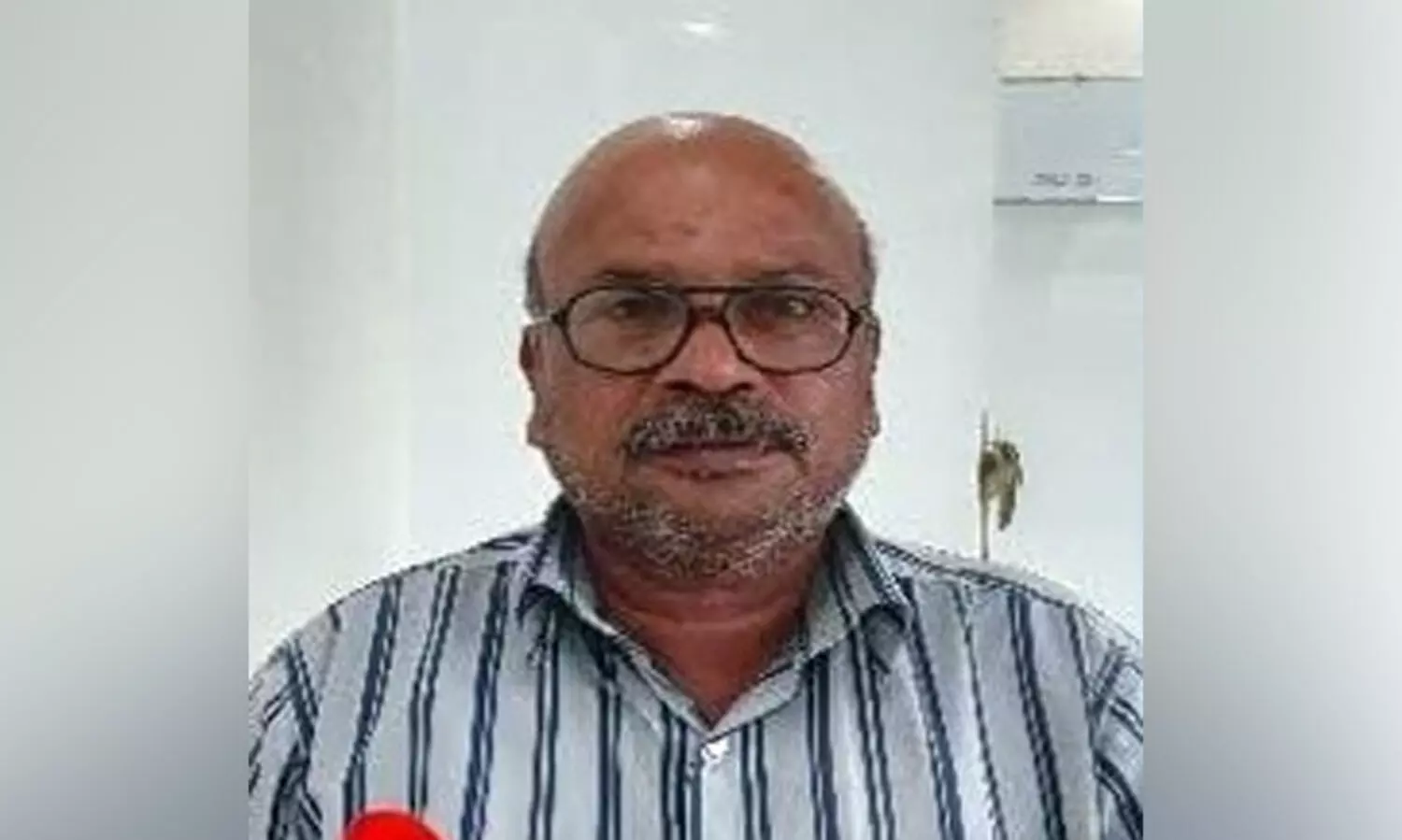 റിയാദിൽനിന്ന്​ ചികിത്സക്കായി നാട്ടിൽ പോയ തൃശ്ശൂർ സ്വദേശി വിമാനത്തിൽ വെച്ച് മരിച്ചു