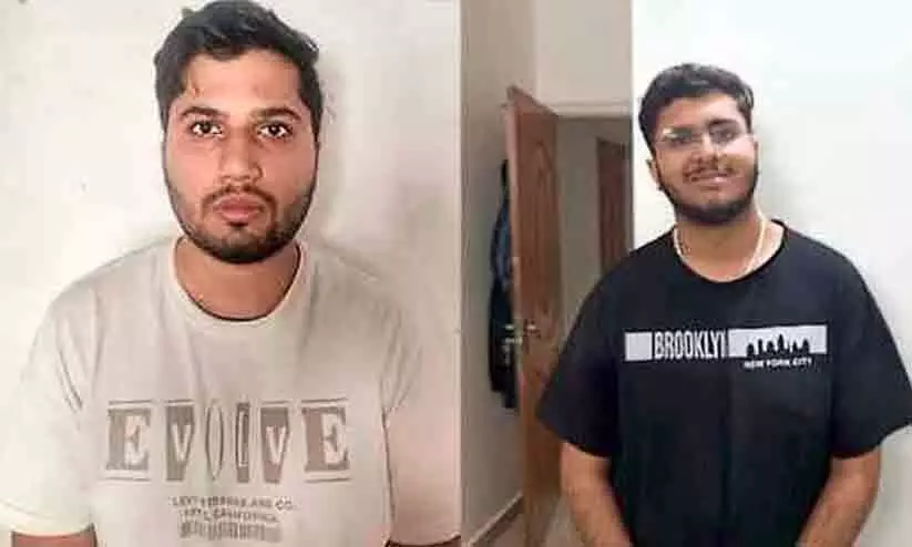 കോളജ് ഹോസ്റ്റലിൽ റെയ്ഡ്; കഞ്ചാവുമായി രണ്ട് വിദ്യാർഥികൾ അറസ്റ്റിൽ കോളജ് ഹോസ്റ്റലിൽ റെയ്ഡ്; കഞ്ചാവുമായി രണ്ട് വിദ്യാർഥികൾ അറസ്റ്റിൽ