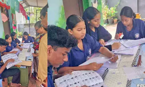 എസ്.ഐ.ആർ ഹെൽപ് ഡെസ്കുകളിൽ സജീവമായി എൻ.എസ്.എസ് വിദ്യാർഥികൾ