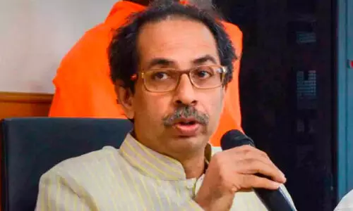 ഉർദുവി​ന്റെ പേരിൽ ട്രെയിനിൽ അധിക്ഷേപം; വിദ്യാർഥിയുടെ ആത്മഹത്യ- ബി.ജെ.പി ഭാഷയുടെ പേരിൽ വിഷം പടർത്തുകയാണെന്ന് ഉദ്ധവ് താക്കറെ