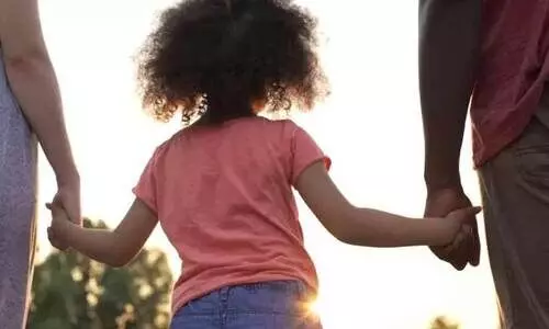 കുട്ടികളിലെ സ്വഭാവത്തിലെ മാറ്റങ്ങൾ ശ്രദ്ധിക്കാതെ പോകരുത്; ആത്മഹത്യ സൂചനകളാവാം...