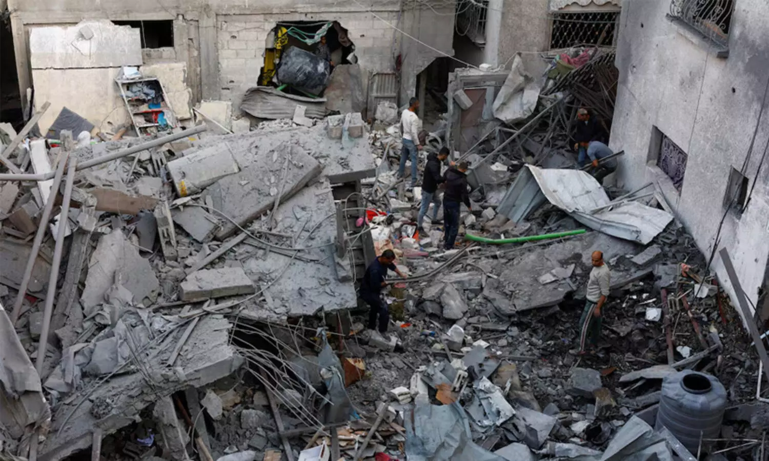 ഇ​സ്രാ​യേ​ലി​ന്‍റെ വെ​ടി​നി​ർ​ത്ത​ൽ ലം​ഘ​നം; ഈ​ജി​പ്ത് ര​ഹ​സ്യാ​ന്വേ​ഷ​ണ മേ​ധാ​വി​യു​മാ​യി കൂ​ടി​ക്കാ​ഴ്ച ന​ട​ത്തി ഹ​മാ​സ്