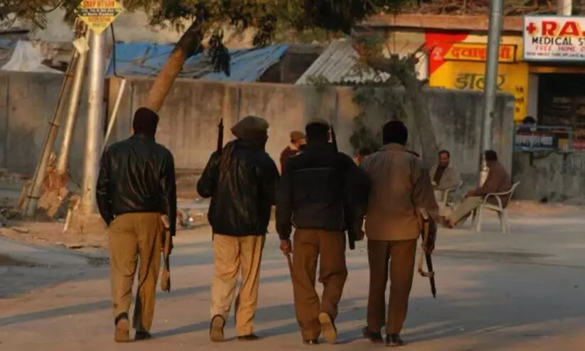 അന്ന് പരാതിക്കാരൻ, ഇന്ന് സൈബർ തട്ടിപ്പ് വിദഗ്ദൻ; യുവാവും സംഘവും തട്ടിയത് മൂന്ന് കോടി, ഒടുവിൽ വലയിൽ അന്ന് പരാതിക്കാരൻ, ഇന്ന് സൈബർ തട്ടിപ്പ് വിദഗ്ദൻ; യുവാവും സംഘവും തട്ടിയത് മൂന്ന് കോടി, ഒടുവിൽ വലയിൽ