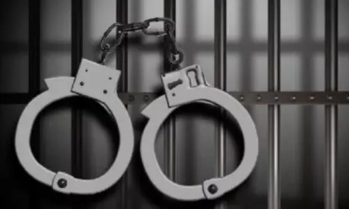 വടിവാളുമായി ഭീകരാന്തരീക്ഷം സൃഷ്ടിച്ച യുവാക്കൾ അറസ്റ്റിൽ