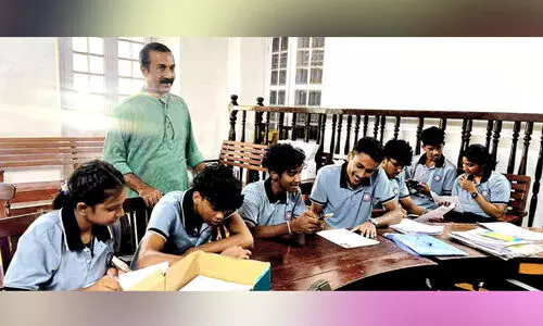 ബി.​എ​ൽ.​ഒ​മാ​രെ സ​ഹാ​യി​ക്കാ​ൻ എ​ൻ.​എ​സ്.​എ​സ് വ​ള​ന്റി​യ​ർ​മാ​ർ