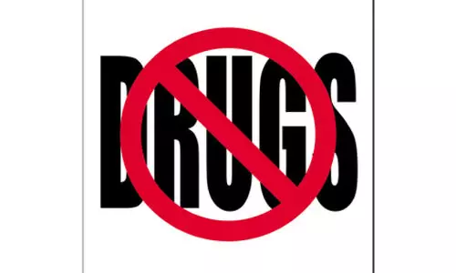 വി​മാ​ന​ത്താ​വ​ള​ത്തി​ൽ ഇ​ന്ത്യ​ക്കാ​ര​നി​ൽ​നി​ന്ന് പു​ക​യി​ല ഉ​ൽ​പ​ന്ന​ങ്ങ​ൾ പി​ടി​കൂ​ടി