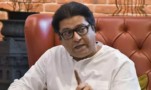 ഇത് അവസാന അവസരം, ജാഗ്രതയോടെ വോട്ടവകാശം വിനിയോഗിച്ചില്ലെങ്കിൽ മുംബൈ കൈവിട്ടുപോവും; വോട്ടർമാരോട് രാജ് താക്കറെ ഇത് അവസാന അവസരം, ജാഗ്രതയോടെ വോട്ടവകാശം വിനിയോഗിച്ചില്ലെങ്കിൽ മുംബൈ കൈവിട്ടുപോവും; വോട്ടർമാരോട് രാജ് താക്കറെ