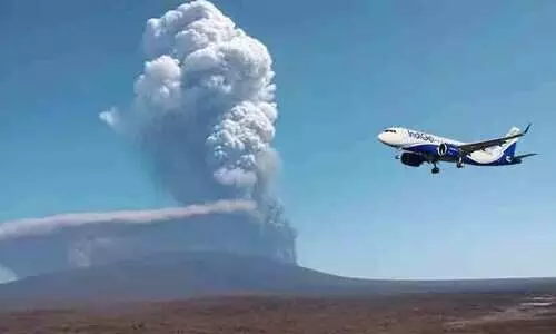 12,000 വർഷത്തിനിടെ ആദ്യമായി ഇത്യോപ്യൻ അഗ്നിപർവ്വതം പൊട്ടിത്തെറിച്ചു; കണ്ണൂർ-അബൂദബി വിമാനം വഴിതിരിച്ചുവിട്ടു, കൊച്ചിയിൽ നിന്നുള്ള രണ്ടുവിമാനങ്ങൾ റദ്ദാക്കി