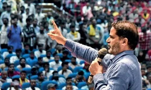 പ​രാ​ജ​യ​ത്തി​ലും പ​ത​റാ​ത്ത പോ​രാ​ളി