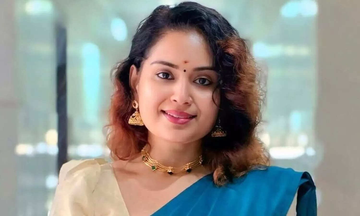 ശബരിമല ഉൾപ്പെടെയുള്ള തിരക്കുള്ള ആരാധനാലയങ്ങളിൽ കൈക്കുഞ്ഞുമായി വരുന്നത് വിശ്വാസമല്ല, ശുദ്ധ തെമ്മാടിത്തമാണ്; സൗമ്യ സരിൻ