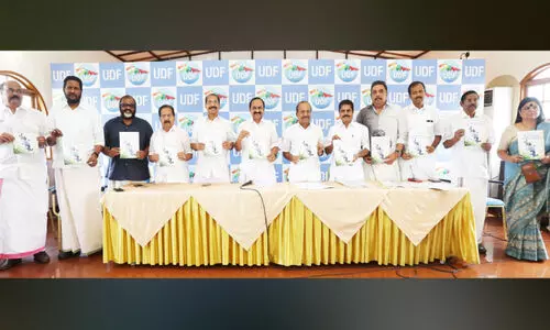 യു.ഡി.എഫ് പ്രകടനപത്രിക; ആശമാർക്ക് 2000 രൂപ അലവൻസ്, റോഡുകൾ നൂറുദിവസത്തിനകം നന്നാക്കും