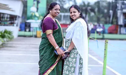 തദ്ദേശ തെരഞ്ഞെടുപ്പ്; സ്ഥാനാർഥികളായി അമ്മയും മകളും