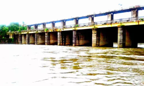 കണക്കൻകടവ് സ്ലൂയിസ് കം ബ്രിഡ്ജ് ഷട്ടർ വീണ്ടും തകരാറിൽ