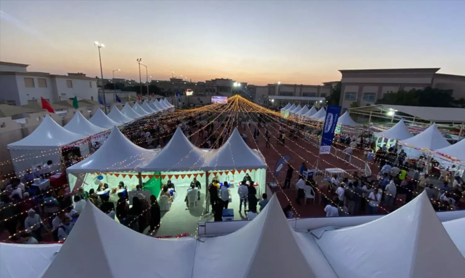 ശാ​ന്തി​നി​കേ​ത​ൻ ഇ​ന്ത്യ​ൻ സ്കൂ​ൾ കാ​ർ​ണി​വ​ൽ വെ​ള്ളി​യാ​ഴ്ച