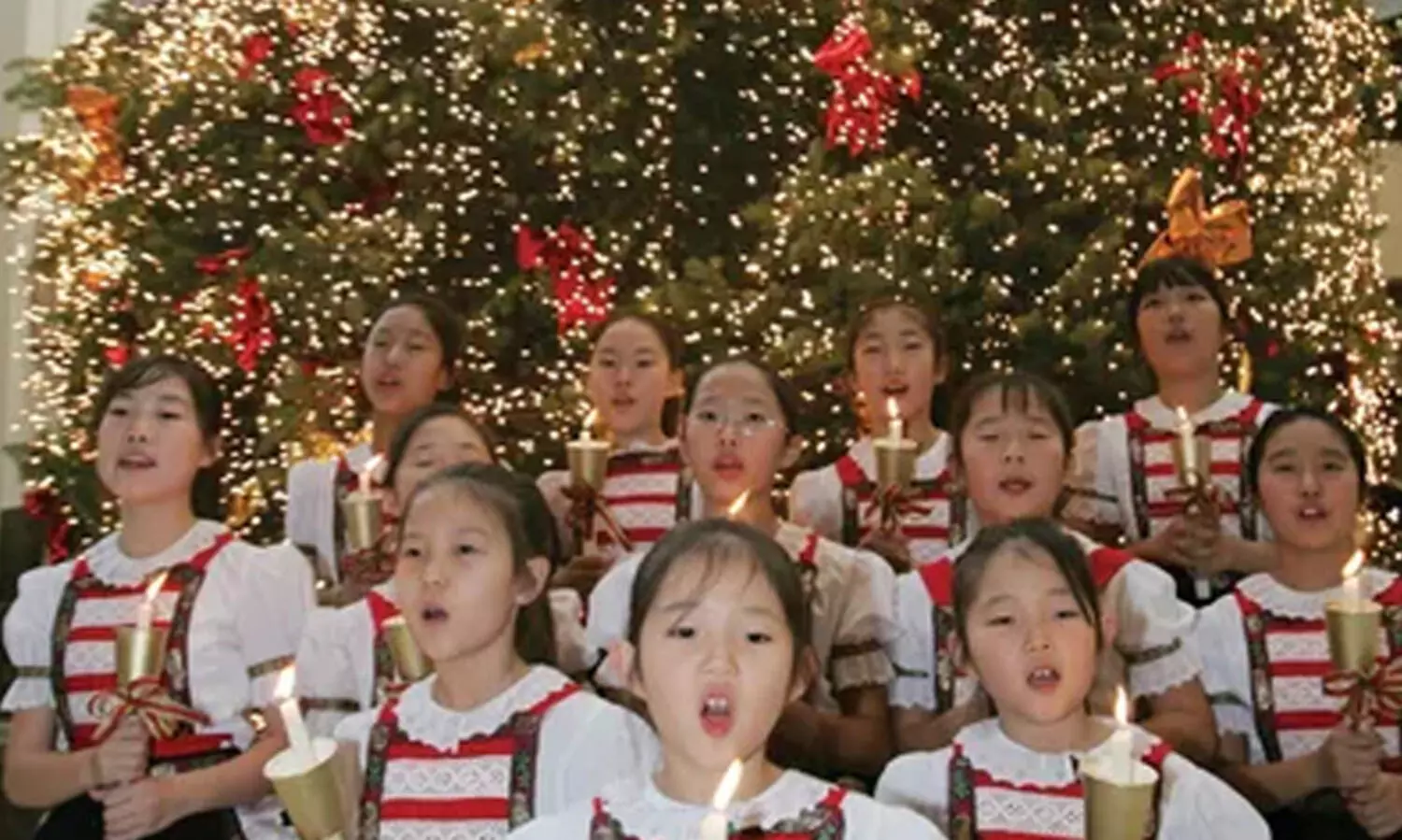 സ്വർഗീയ നാഥൻ... കരോൾ ഗാനം വൈറലാകുന്നു