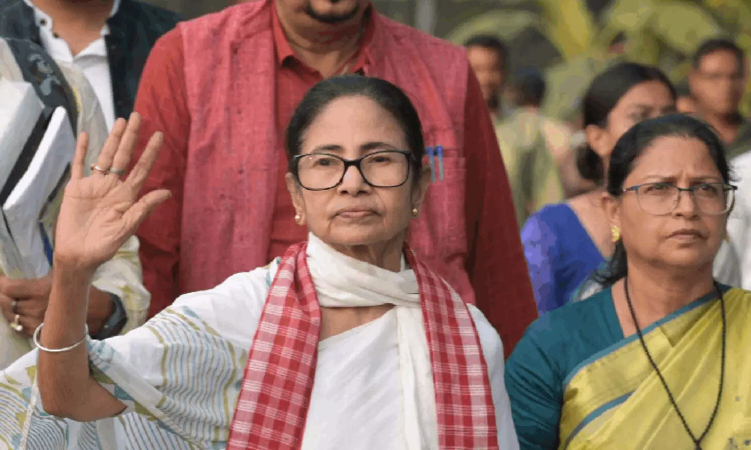 കഴിഞ്ഞ തവണ എസ്‌.ഐ.ആർ നടപ്പാക്കിയത് രണ്ടു വർഷമെടുത്ത്; ഇപ്പോൾ എന്തിനാണിത്ര ‘മരണ ധൃതി​​​’യെന്ന് മമത