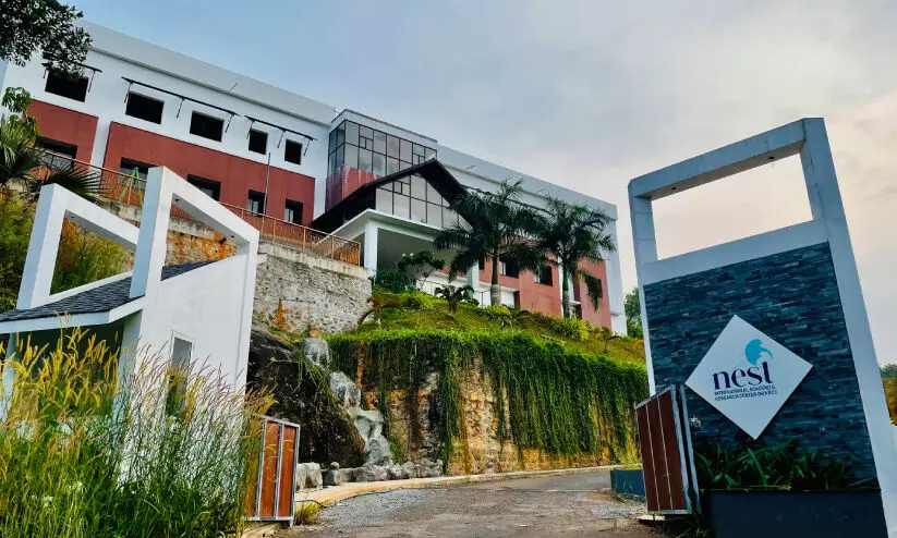 കരുതലിന്റെ സ്നേഹസ്പർശവുമായി നിയാർക്ക് കരുതലിന്റെ സ്നേഹസ്പർശവുമായി നിയാർക്ക്