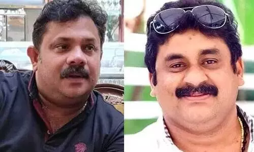 20 ലക്ഷം രൂപ കടം വാങ്ങിയിട്ട് തിരിച്ചുനൽകിയില്ല, സിനിമകളിൽ നിന്ന് മാറ്റിനിർത്തി, ടൊവീനോ പറഞ്ഞപ്പോഴാണ് സംഭവം അറിയുന്നത്; നിർമാതാവ് ബാദുഷാക്കെതിരെ നടൻ ഹരീഷ് കണാരൻ