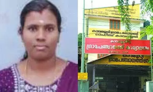 പാലക്കാട് കാവശ്ശേരിയിൽ സ്ഥാനാർഥിക്ക് പ്രചാരണത്തിനിടെ പാമ്പുകടിയേറ്റു
