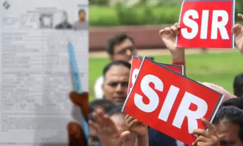 എസ്.ഐ.ആർ തീർന്നില്ല, പിന്നാലെ ബൂത്ത് ക്രമീകരണം; ബി.എൽ.ഒമാർ സമ്മർദമുനയിൽ