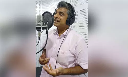 വോട്ടർമാരെ പാട്ടിലാക്കി മുജീബ് തൃത്താല