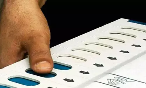 ഷൊർണൂരിൽ തീപാറുന്ന ത്രികോണ മത്സരം