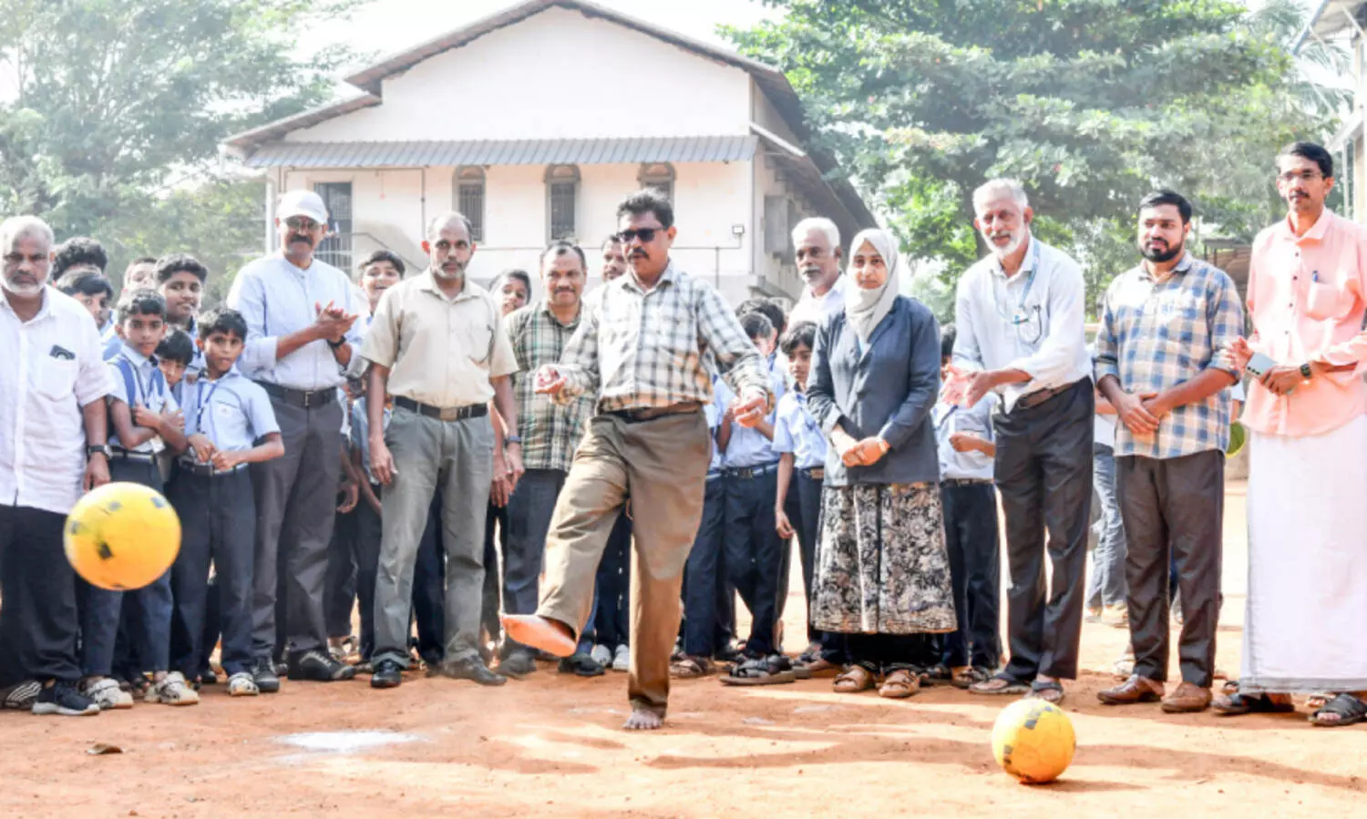 മാ​ധ്യ​മം-​ക​ള്ളി​യ​ത്ത് ടി.​എം.​ടി ഫു​ട്ബാ​ൾ കാ​ര​വ​ൻ; ആ​വേ​ശ​മു​യ​ർ​ത്തി അ​ഞ്ചാം ദി​നം