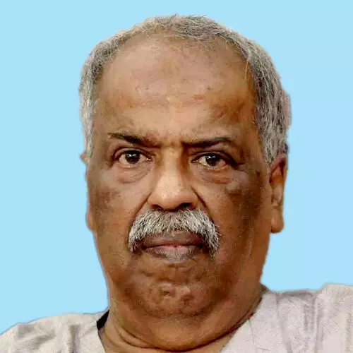 വേ​ണു​ഗോ​പാ​ല​മേ​നോ​ൻ