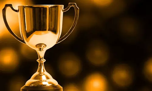 ഭ​വ​ൻ സ​ക്കി​യ ശ​ങ്ക​ർ പ​ത​ക് അ​വാ​ര്‍ഡ്