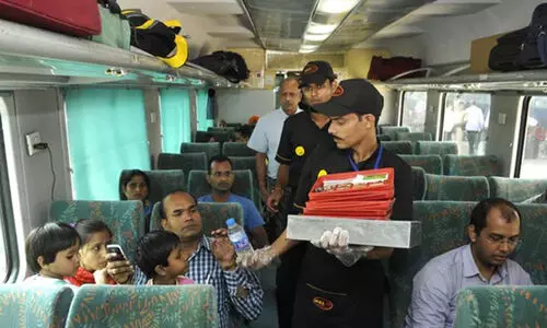 IRCTC,Halal-certified meat,Train meals,Clarification,Mandate, ഐ.ആർ.സി.ടി.സി, റെയിൽവേ. ഹലാൽ, മാംസം