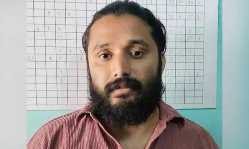 പൊലീസുകാരുടെ തൊപ്പി തെറിപ്പിക്കും, പാര്‍ട്ടി ഇടപെട്ടാല്‍ താങ്ങില്ല; മന്ത്രി രാജീവിന്റെ ഓഫിസിൽനിന്നാണെന്ന് പറഞ്ഞ് വ്യാജ ഫോൺ കാൾ; യുവാവ് അറസ്റ്റിൽ