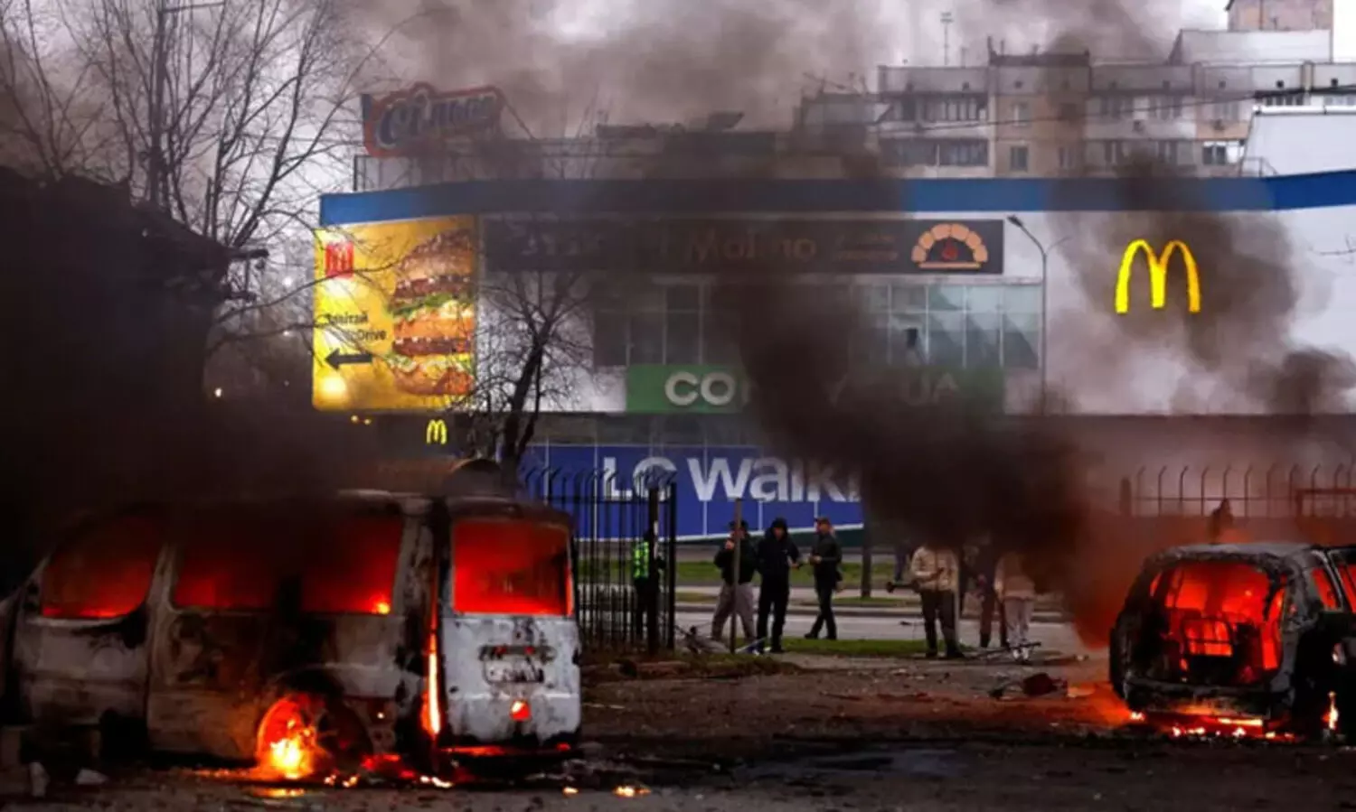 ഒരൊറ്റ രാത്രിയിലെ റഷ്യൻ ആക്രമണം; കീവിൽ ഇരുട്ടിലായത് 600,000ലേറെ പേർ