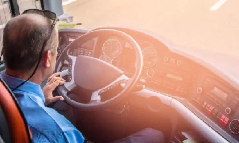 സ്കൂൾ ബസിൽ കുഞ്ഞിനെ മറന്നു; സ്വകാര്യ സ്കൂൾ ബസ് ഡ്രൈവർക്കെതിരെ കേസ് സ്കൂൾ ബസിൽ കുഞ്ഞിനെ മറന്നു; സ്വകാര്യ സ്കൂൾ ബസ് ഡ്രൈവർക്കെതിരെ കേസ്