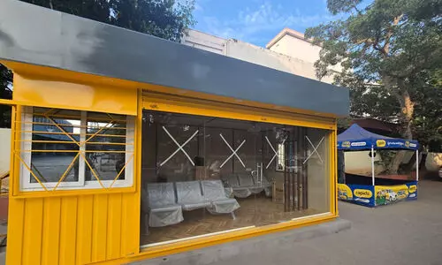 ആ​റ് റെ​യി​ല്‍വേ സ്‌​റ്റേ​ഷ​നു​ക​ളി​ല്‍ വെ​ബ് ടാ​ക്‌​സി കി​യോ​സ്‌​ക്