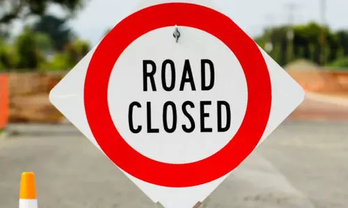 നി​ർ​മാ​ണ പ്ര​വ​ൃത്തി; റോ​ഡ് അ​ട​ച്ചി​ടും