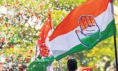 വിമതരെ കോൺ​ഗ്രസ്​ പുറത്താക്കി