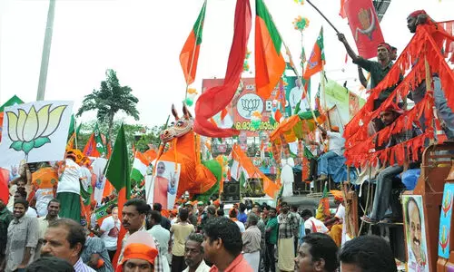 വാ​ഹ​ന​പ്ര​ചാ​ര​ണം: മോ​ട്ടോ​ർ​വാ​ഹ​ന നി​യ​മം പാ​ലി​ക്ക​ണമെന്ന് സം​സ്ഥാ​ന തെ​ര​ഞ്ഞെ​ടു​പ്പ് ക​മീ​ഷ​ണ​ർ