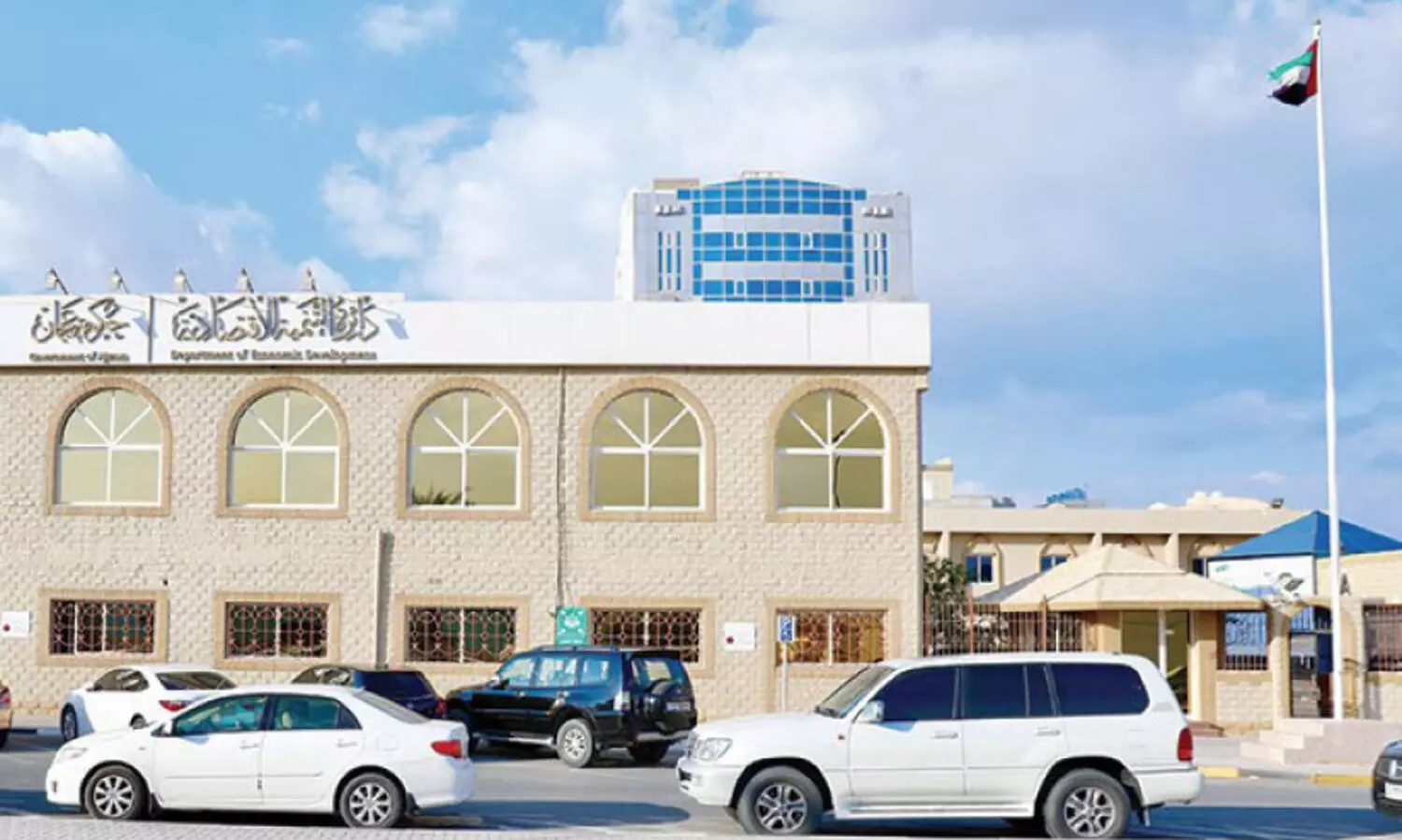 ഉ​ത്​​പ​ന്ന​ങ്ങ​ൾ​ക്ക്​ വി​ത​ര​ണ ലൈ​സ​ൻ​സ്​ ഉ​റ​പ്പു​വ​രു​ത്ത​ണം