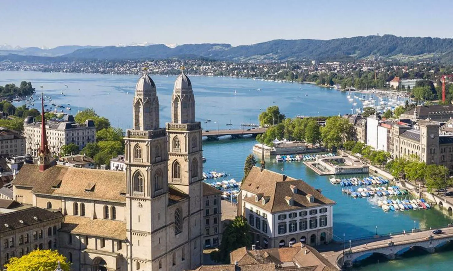 സിഗരറ്റ് കുറ്റി ബിന്നിൽ നിക്ഷേപിച്ചില്ലെങ്കിൽ 31,000 രൂപ പിഴ, മാലിന്യം റോഡിലിട്ടാൽ 10 ലക്ഷം; അറിയാം ഈ രാജ്യത്തെക്കുറിച്ച്