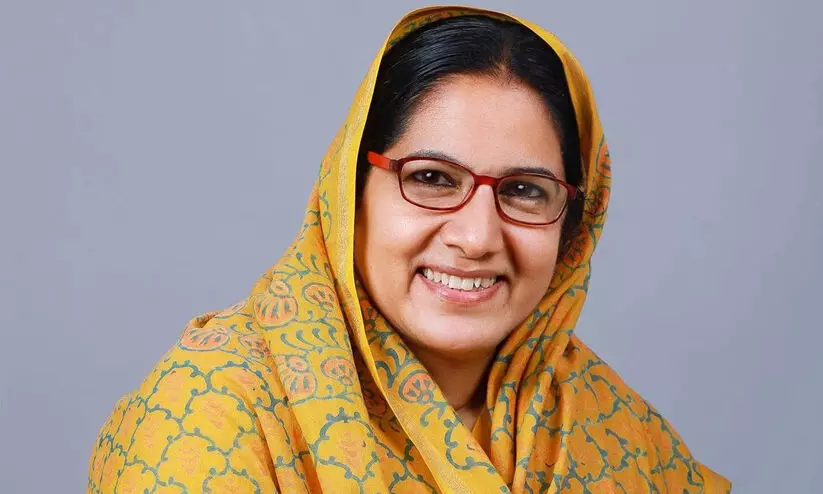 സ്നേഹസ്പർശത്തിലൂടെ കരുതലൊരുക്കിയ ജമീല സ്നേഹസ്പർശത്തിലൂടെ കരുതലൊരുക്കിയ ജമീല