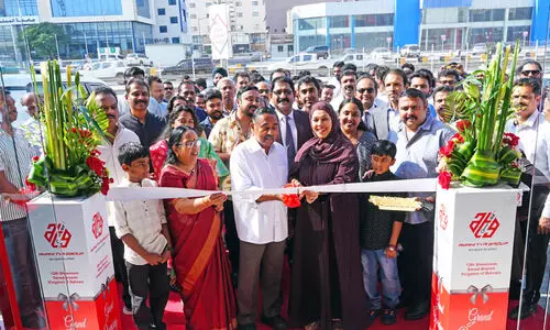 അ​ൽ അ​മാ​നി ഒ​യാ​സി​സ് സ്പെ​യ​ർ പാ​ർ​ട്സ് സ​ന​ദ് ഷോ​റൂം പ്ര​വ​ർ​ത്ത​നം ആ​രം​ഭി​ച്ചു