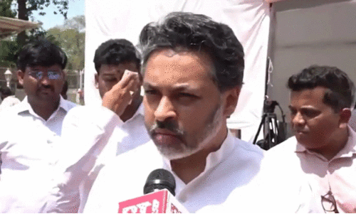 വോട്ടർമാർക്ക് നൽകാൻ പണം കരുതിയ ബി.ജെ.പി പ്രവർത്തക​ന്റെ വീട്ടിൽ കടന്ന് ശിവസേന എം.എൽ.എ; വീട്ടിൽ കടന്നുകയറിയതിന് എം.എൽ.എ അറസ്റ്റിൽ