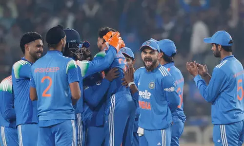 ആദ്യ ഏകദിനം റാഞ്ചി ഇന്ത്യ; 17 റൺസ് ജയം, കോഹ്‌ലിക്ക് സെഞ്ച്വറി, കുൽദീപിന് നാല് വിക്കറ്റ്