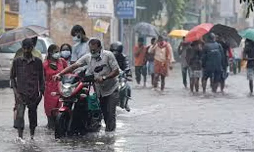 തമിഴ്‌നാട്ടില്‍ കനത്ത മഴ തുടരുന്നു