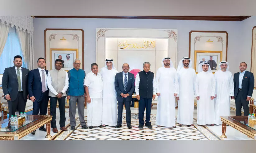 മു​ഖ്യ​മ​ന്ത്രി​യു​ടെ ദു​ബൈ സ​ന്ദ​ർ​ശ​ന​ത്തി​ന്​ തു​ട​ക്കം